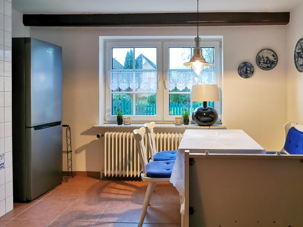 Smittshoern 3 - Nordsee Erdgeschosswohnung Mit Eingezaeunten Garten, Kamin Und Lounge! Altfunnixsiel Exterior foto
